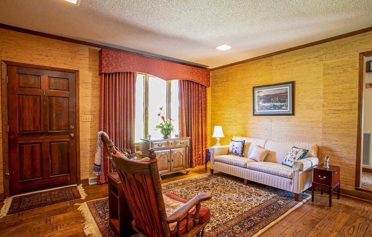 Building Photo - 404 Mount Vernon Rd