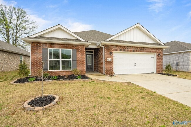 Primary Photo - 6073 Thorntons Way Cir NW
