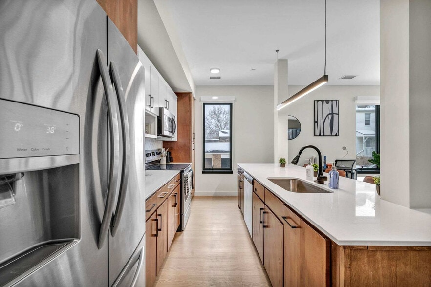 Building Photo - 2189 Cornell Rd