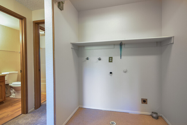 Building Photo - 3 Bedroom Rambler in heart of Coupeville