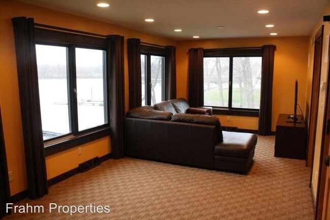 Building Photo - 3 br, 2 bath House - 116 Dorn Place