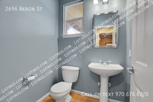 Building Photo - 2696 Akron St