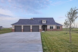 Building Photo - 3251 Tulsa Dr