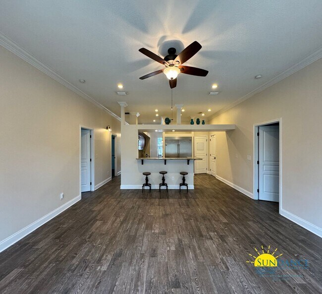 Building Photo - Prime Location: 4 Bedroom Home in Elliot Point Neighborhood, Fort Walton Beach!