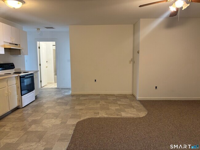 Building Photo - 10 Collins St