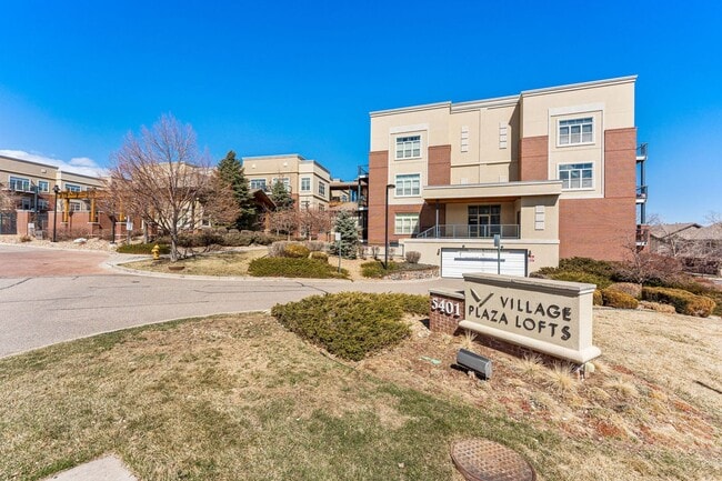 Building Photo - Penthouse level Condo in Greenwood Village!