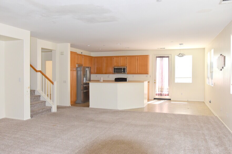 Building Photo - 25841 Silva Ct