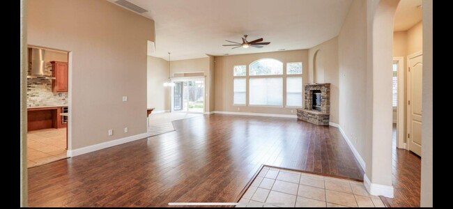 Building Photo - 846 Miraggio Dr