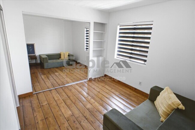 Building Photo - 18187 W Sundowner Way