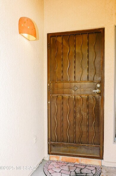 Building Photo - 1651 N Pima Ct