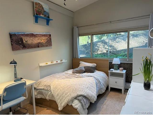 Building Photo - 259 Spruce St