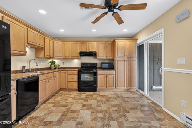 Building Photo - 69 William And Mary Sq