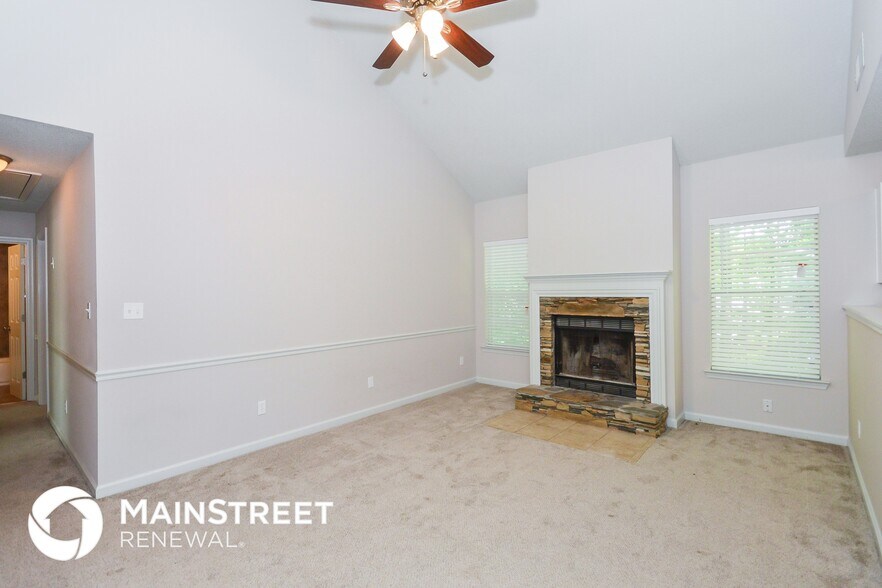 Building Photo - 103 Club Cir