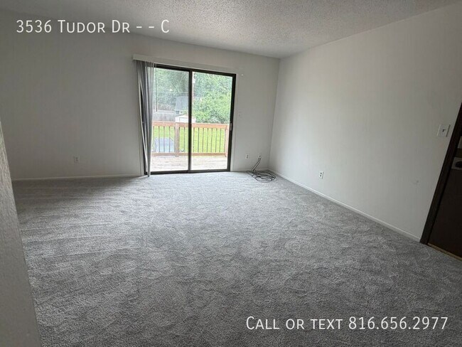 Building Photo - 3536 Tudor Dr