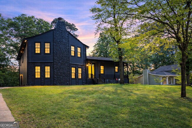 Building Photo - 257 Omega Dr