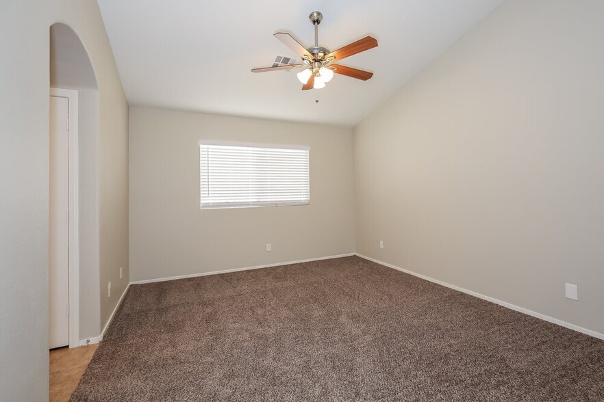 Building Photo - 3742 St Peter Ct