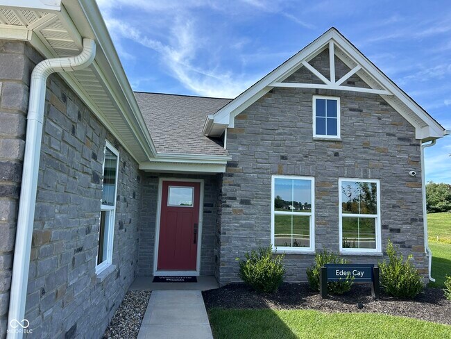 Building Photo - 982 Independence Dr