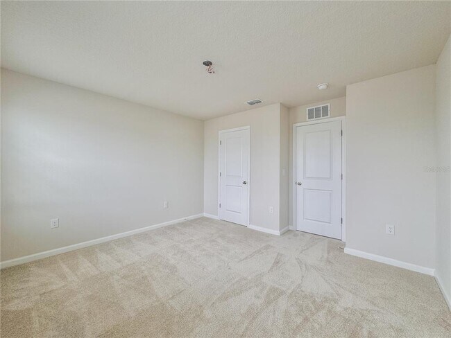Building Photo - 2048 Airedale Wy