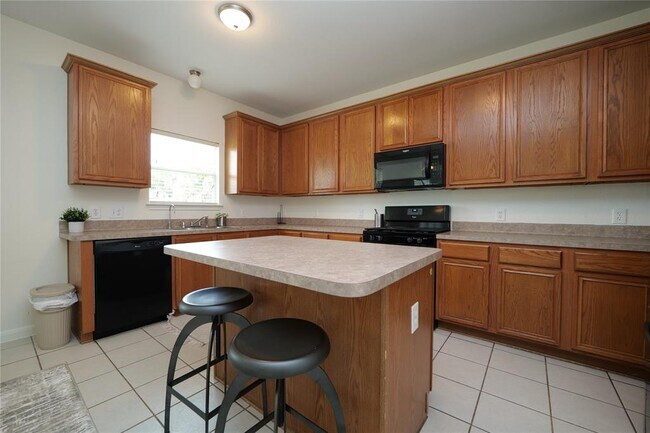 Building Photo - 1203 Lavender Shade Ct
