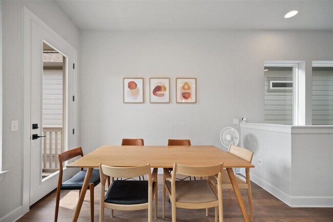 Building Photo - 13503 Ringold Cv
