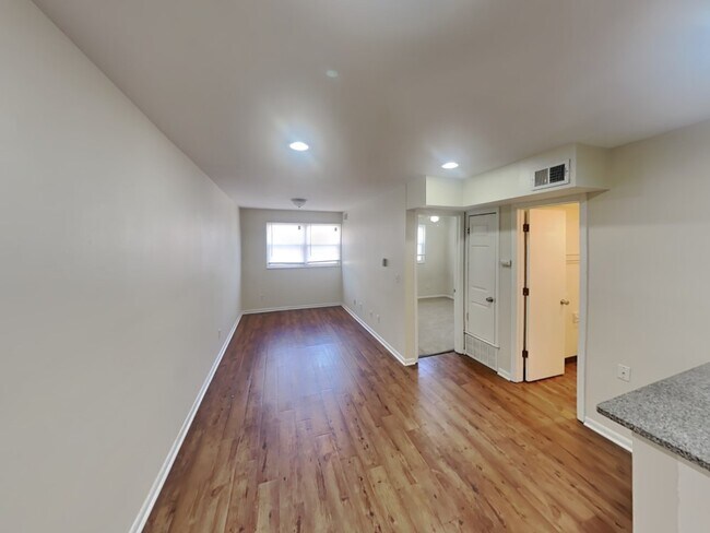 Building Photo - 31 Chittenden Ave