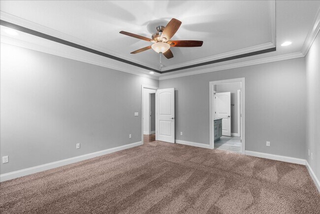 Building Photo - Move-In Ready Luxury in Island Point Estates