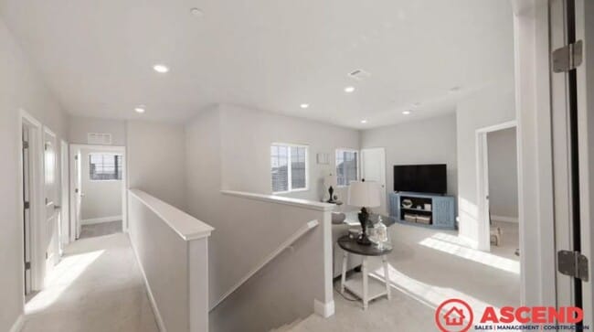 Building Photo - Newly built home located in Shafter!