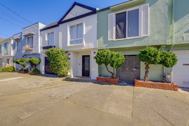 Building Photo - 1774 48th Ave