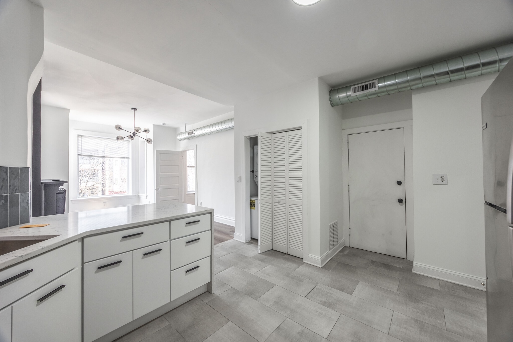 Building Photo - 1841 N Kedzie Ave