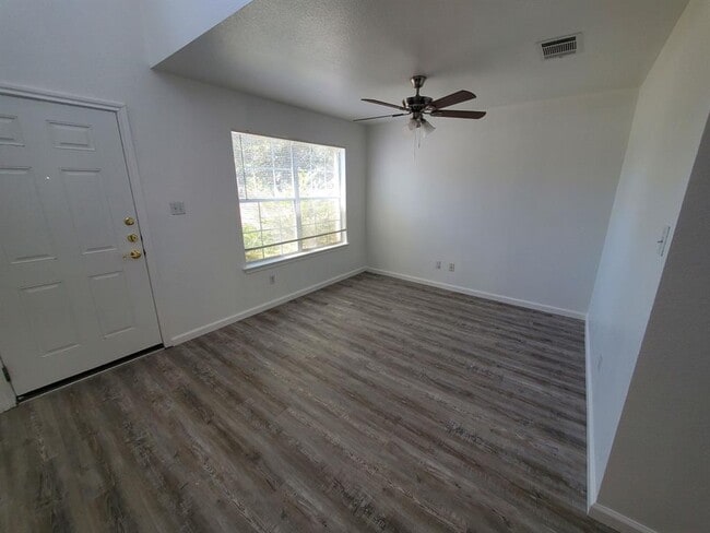 Building Photo - 1014 Glen Meadow Cove