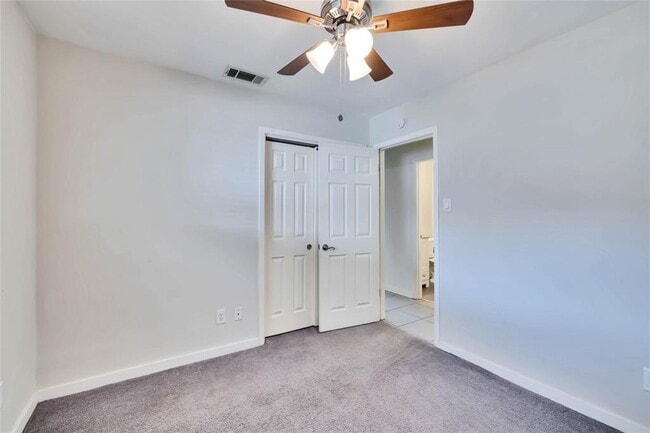 Building Photo - 2406 Sheri Oak Ln