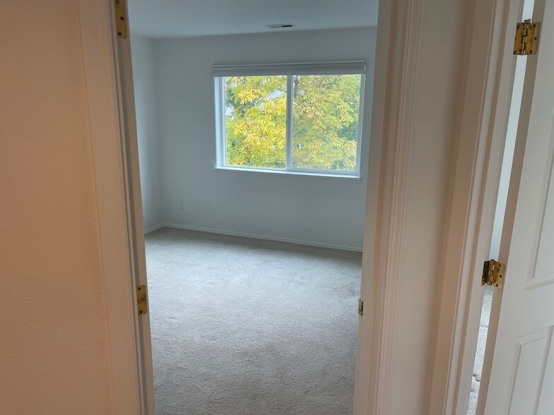 Building Photo - 16586 NW Desert Canyon Dr