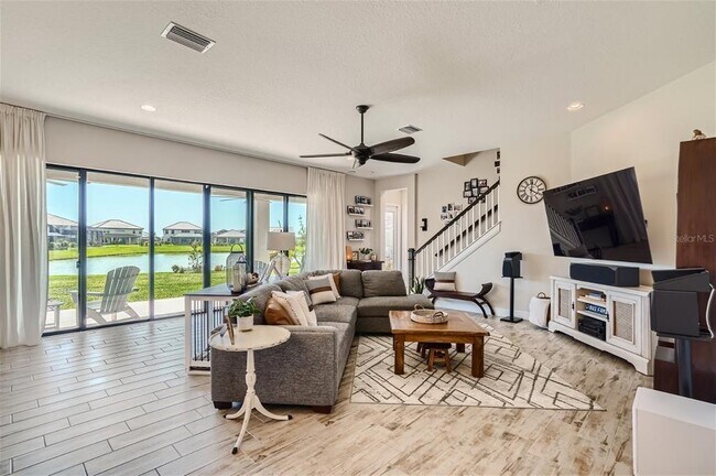 Building Photo - 10905 Rustic Timber Lp