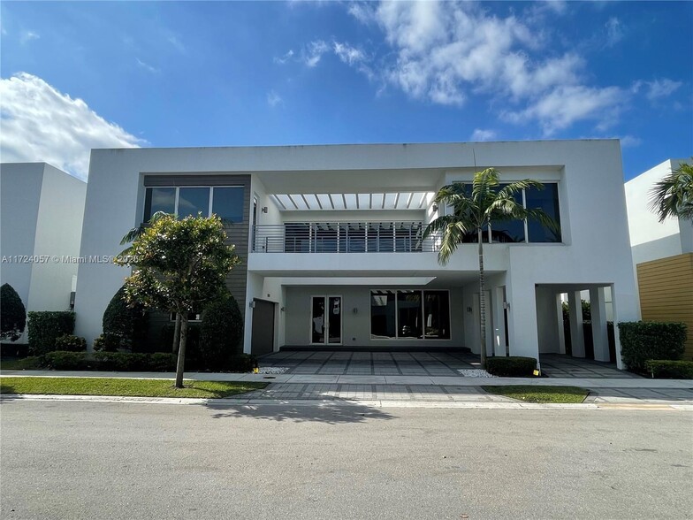 Primary Photo - 10250 NW 74th Ter