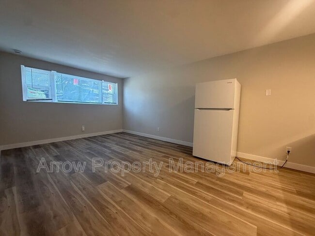 Building Photo - 2206 K St