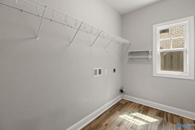 Building Photo - 26 Cobbs Cove Way SE