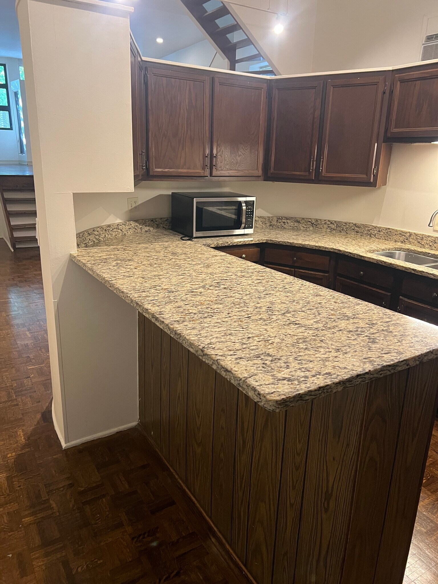 area for stools under counter - 2059 N Clifton Ave