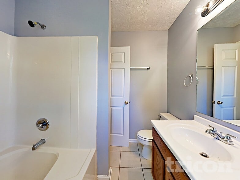 Building Photo - 432 Pine Valley Dr