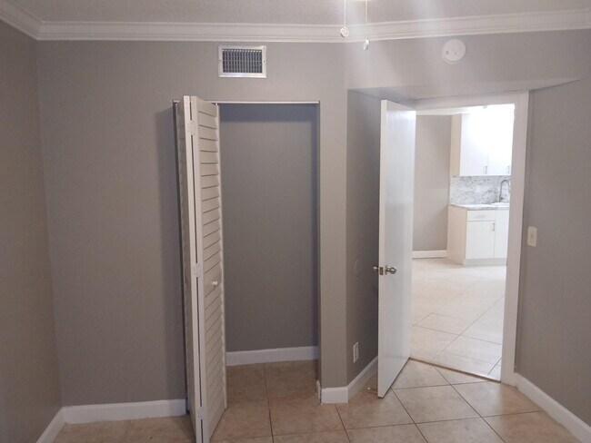Building Photo - 522 Trace Cir