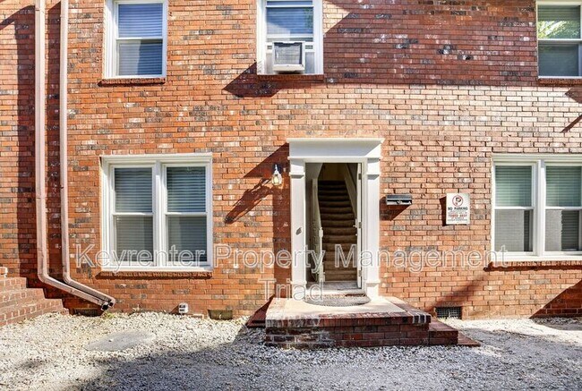 Building Photo - 115 S Mendenhall St