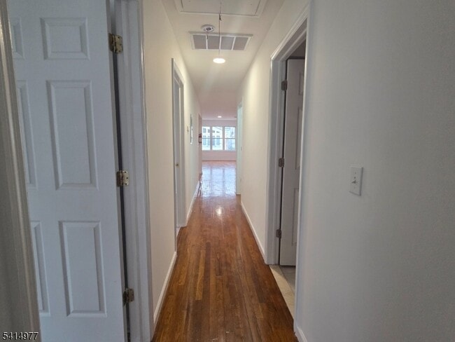 Building Photo - 158 Sherman Ave