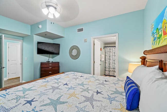 Building Photo - 9900 S Thomas Dr