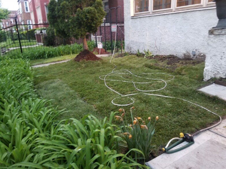 Building Photo - 7330 S Yates Blvd