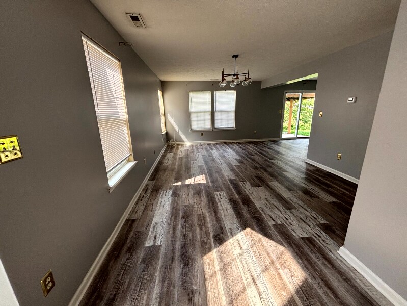 Building Photo - 11950 Titania Cir