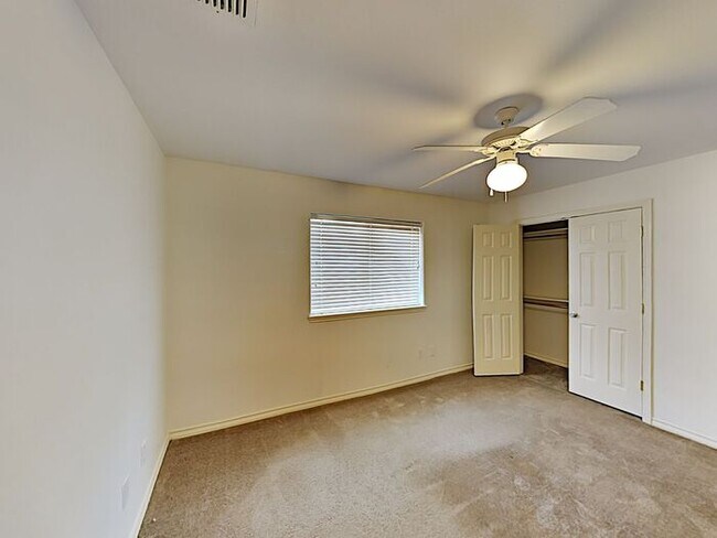Building Photo - No Application Fees* $500 Off 1st Month - ...