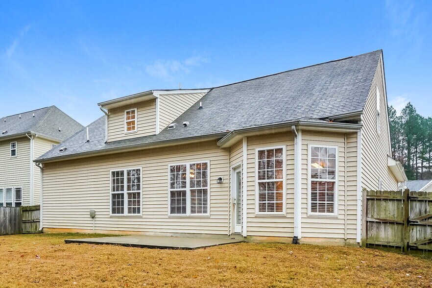 Building Photo - 125 Pearson Place