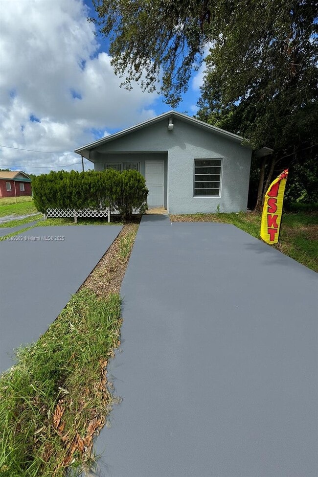 Building Photo - 757 NW 95th Terrace