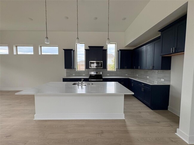 Building Photo - 400 Treadwell Ln