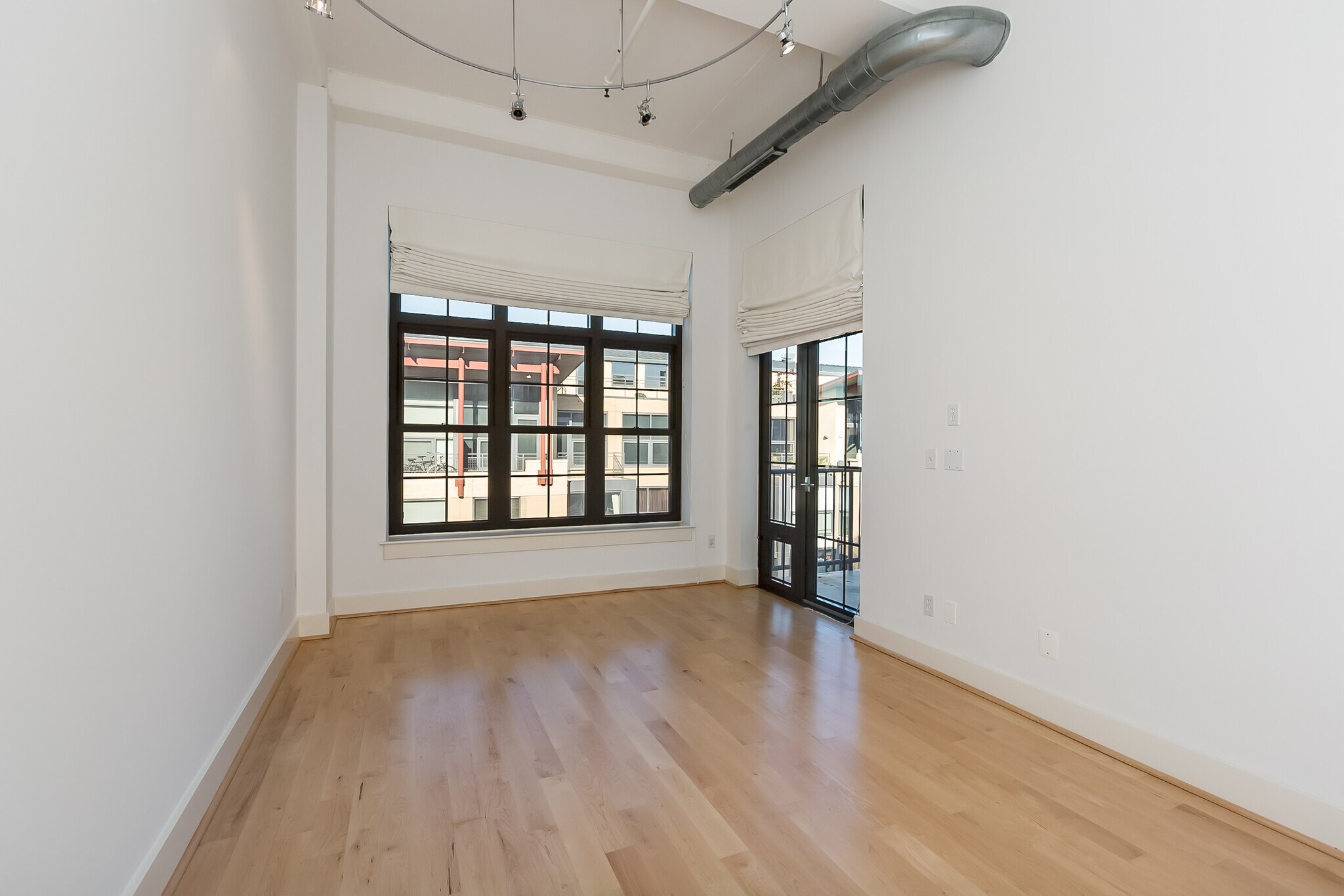 Building Photo - 2328 Champlain St NW