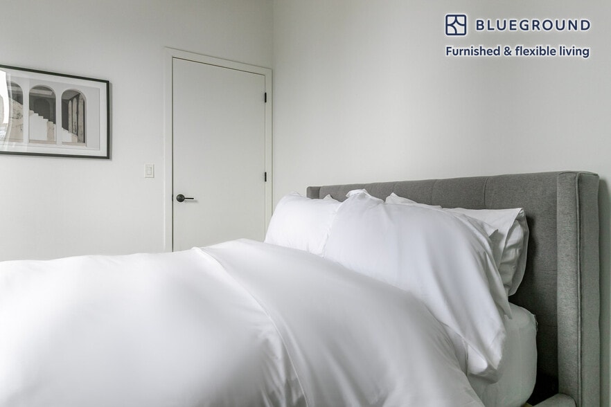 Building Photo - 61 W Erie St